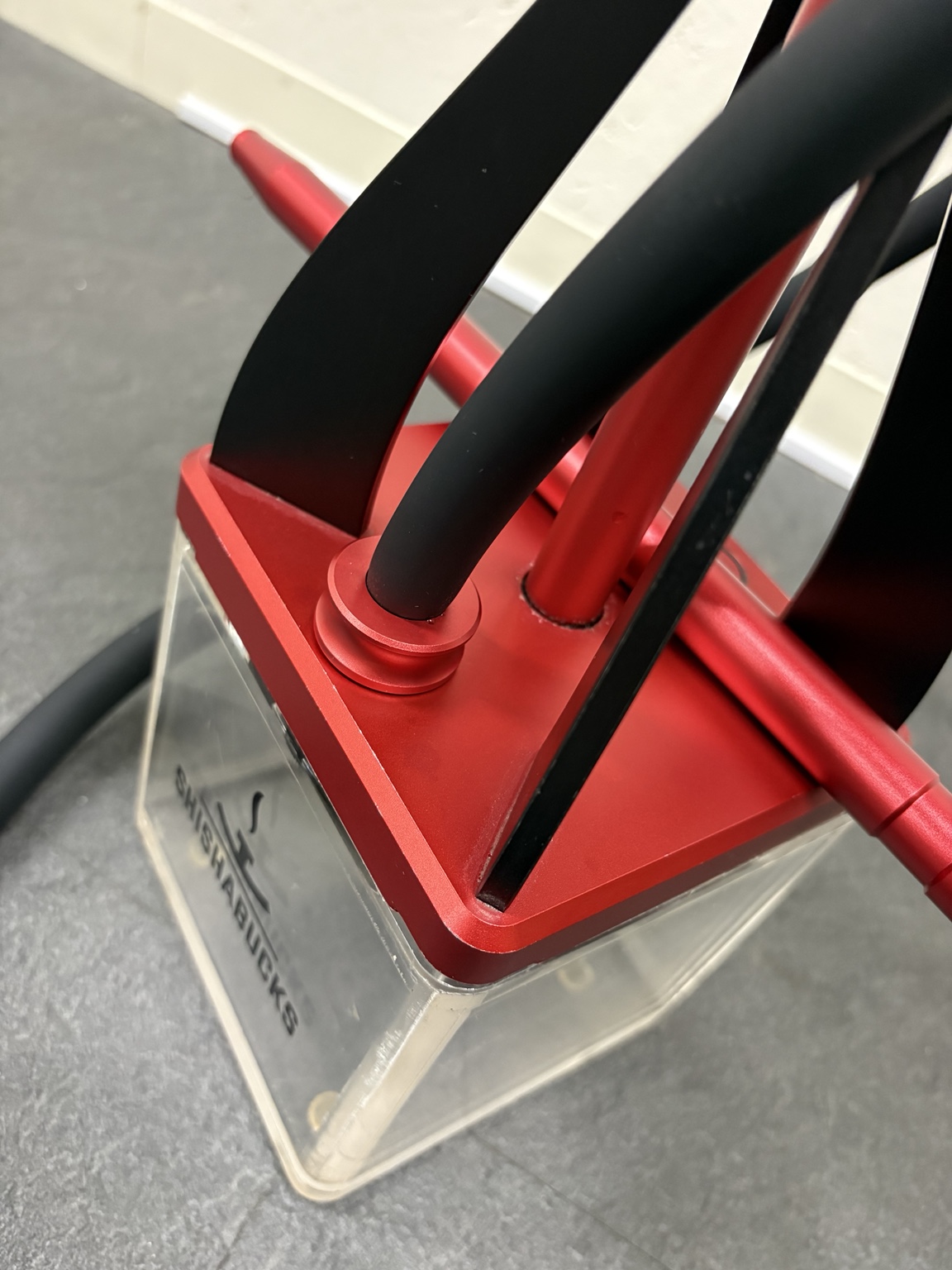 Cloud Mini Redのホース接続部と本体